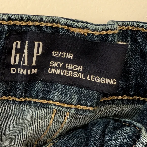 Gap Sky High Universal Legging Jeans High Rise Distressed Size 12/31R - Picture 6 of 7